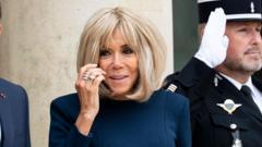 comienza-el-juicio-para-10-acusados-​​de-ciberacoso-sexista-a-brigitte-macron