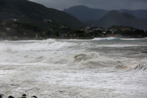 el-huracan-melissa-comienza-a-azotar-jamaica-como-tormenta-‘catastrofica’-de-categoria-5