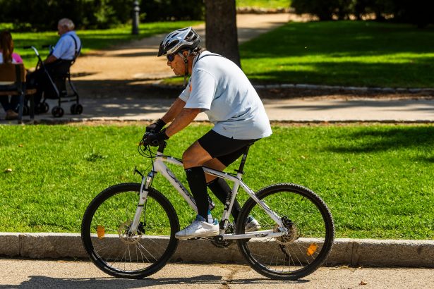 la-brecha-en-la-pension-de-asalariados-y-autonomos-persiste:-1012-euros-por-cuenta-propia,-1.669-por-cuenta-ajena