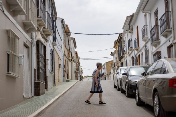 la-pobreza-cronica-aumenta-en-espana:-6,7-millones-de-personas-viven-en-la-precariedad