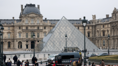cinco-nuevos-sospechosos-arrestados-por-robo-de-joyas-del-louvre