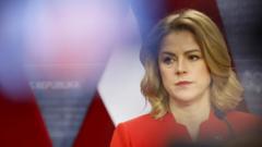 los-parlamentarios-letones-votan-a-favor-de-retirarse-del-tratado-que-protege-a-las-mujeres-de-la-violencia