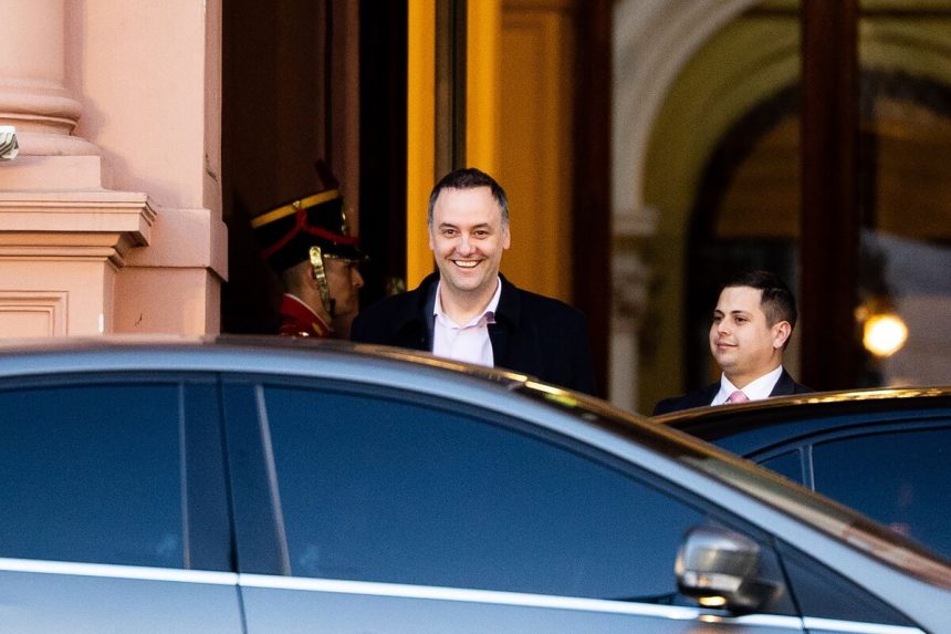 milei-reemplaza-a-jefe-de-gabinete-y-busca-un-nuevo-comienzo-en-el-congreso