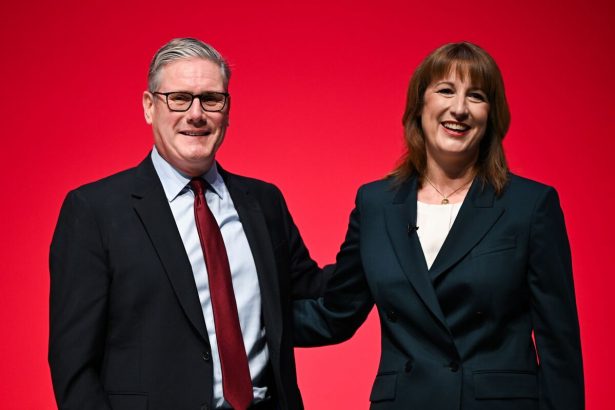 reeves-traza-un-presupuesto-mas-audaz-para-el-reino-unido,-ya-que-los-laboristas-temen-que-los-retoques-no-sean-suficientes