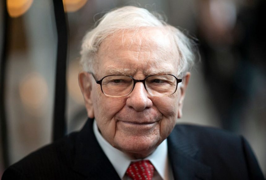 la-pila-de-efectivo-de-buffett-en-berkshire-hathaway-se-eleva-a-382-mil-millones-de-dolares
