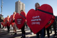 la-ira-persiste-en-serbia-un-ano-despues-de-la-tragedia-de-la-estacion-de-tren