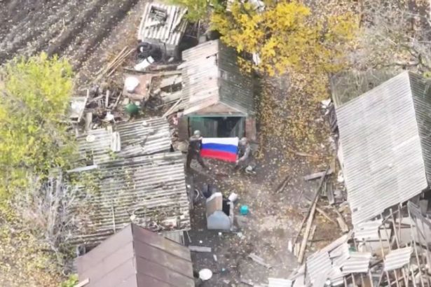 miles-de-personas-se-quedan-sin-suministro-electrico-despues-de-que-rusia-atacara-la-region-de-primera-linea,-dice-ucrania