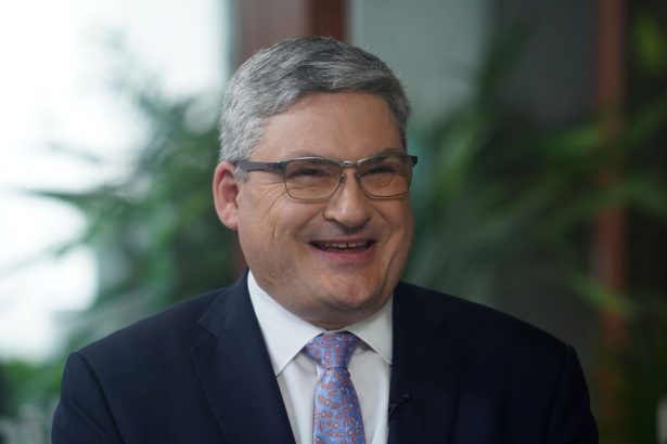 el-fondo-soberano-de-australia-obtiene-un-rendimiento-del-13,7%,-ayudado-por-las-acciones