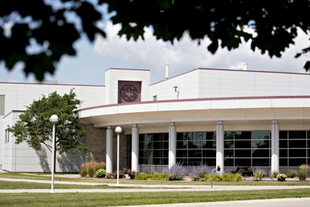 kimberly-clark-y-eaton-ponen-a-los-negociadores-en-la-cuspide-de-los-4-billones-de-dolares