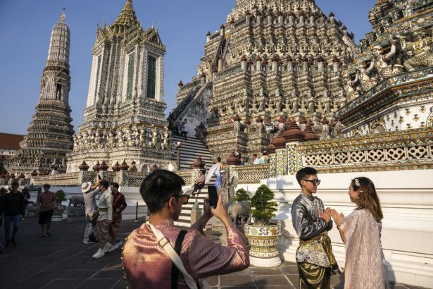 tailandia-ve-el-regreso-de-los-turistas-chinos-despues-del-compromiso-de-no-tener-casinos