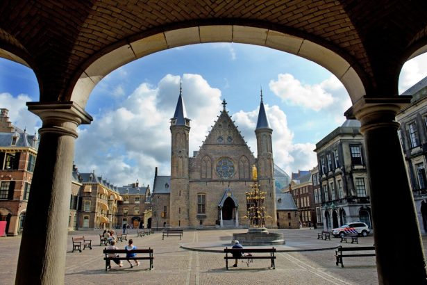 los-partidos-holandeses-iniciaran-conversaciones-de-coalicion-tras-la-eleccion-del-negociador