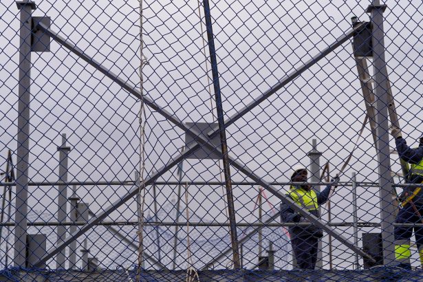 la-patronal-y-los-sindicatos-de-la-construccion-pactan-un-incremento-salarial-del-7%-hasta-2026