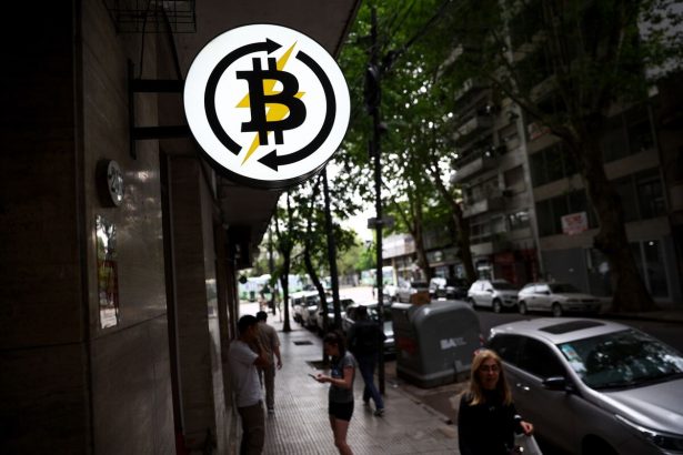 bitcoin-y-el-oro-se-separan:-lo-que-es-malo-para-las-grandes-tecnologias