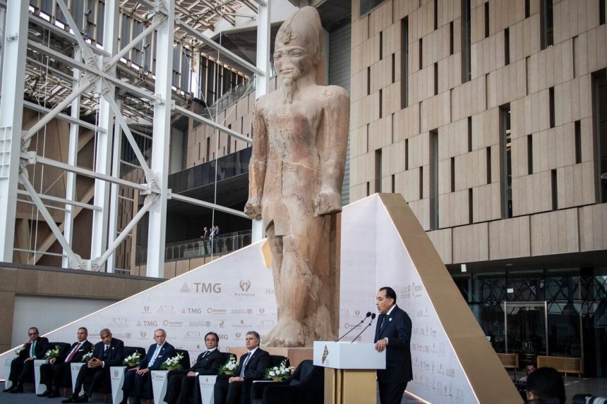 qatar-transferira-a-egipto-3.500-millones-de-dolares-para-un-sitio-turistico-en-el-mediterraneo-este-ano