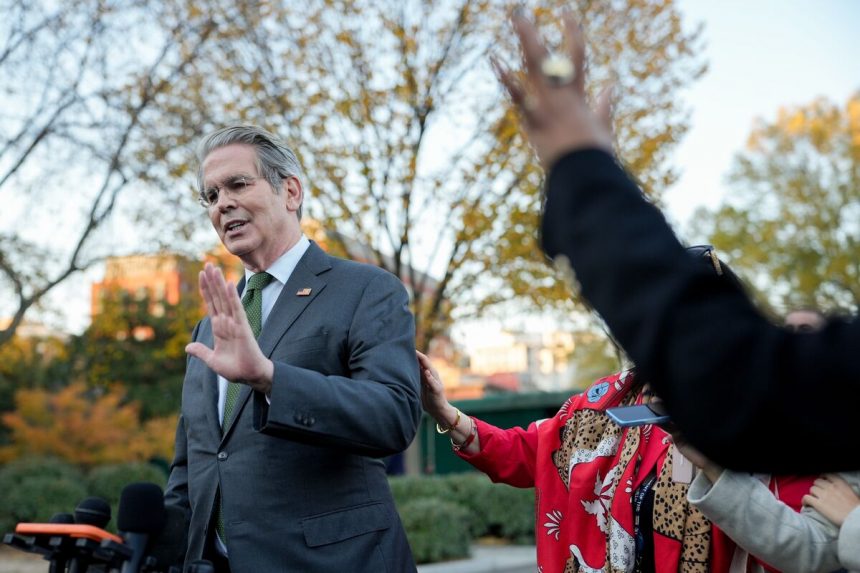 los-democratas-del-senado-presionan-a-bessent-sobre-la-supervision-de-las-inversiones-en-china