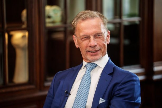 vujcic-del-bce-dice-que-la-politica-esta-en-buen-lugar-y-advierte-sobre-riesgos-de-mercado