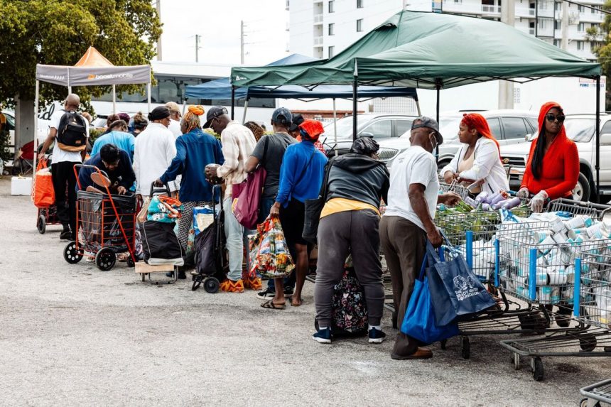 funcionarios-de-trump-buscan-una-pausa-en-la-orden-del-juez-sobre-beneficios-de-ayuda-alimentaria